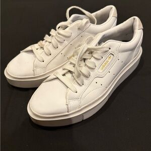 Adidas Sleek sneakers